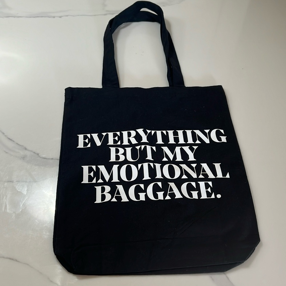 - IL MAKIAGE black small tote. Perfect for essentials.
